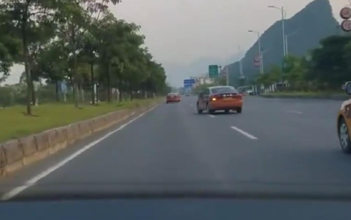 雨季来了该怎么办|雨季来了的句子